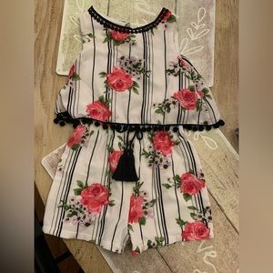 1 piece romper short with floral pattern in 24M